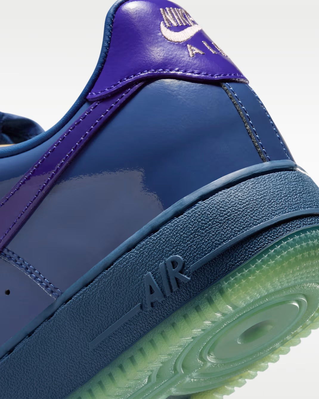 NK Navy Force 1 Low Patent Leather Sneakers